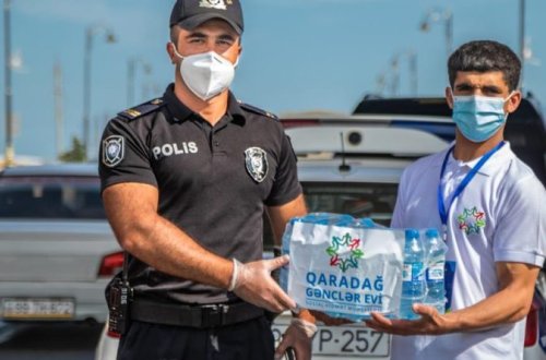 Qaradağ Gənclər Evinin təşəbbüsü ilə “Polisə dəstək” adlı sosial aksiya həyata keçirilib - FOTOLAR