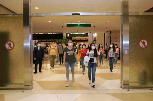 Daha 19 həkim Türkiyədən Azərbaycana gətirildi