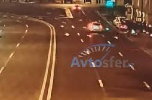 Bakıda iki taksi “yarışdı”: 