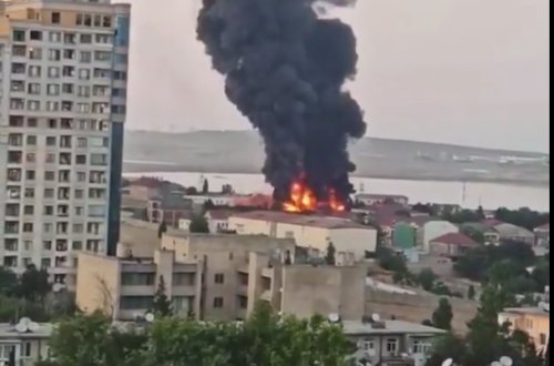SON DƏQİQƏ: Bakıda zavodda güclü partlayış - YANĞIN BAŞLAYIB... / VİDEO
