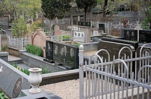 Bakıda qəbirstanlıqdan oğurluq edildi