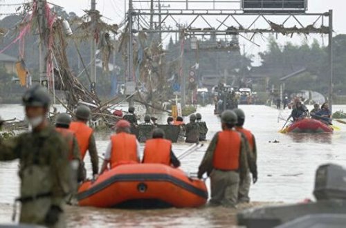 В Японии из-за ливней погибли 52 человека