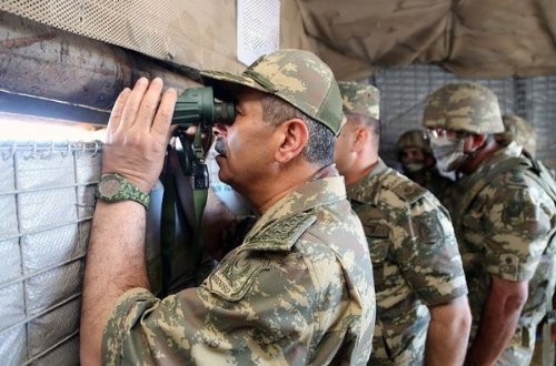 Министр обороны Азербайджана посетил подразделения на передовой - ФОТО/ВИДЕО