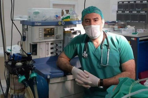 Tanınmış həkim COVID-19-dan tez sağalmağın yolunu göstərdi: Çoxlu qarpız yeyin...