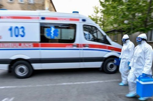 Koronavirusa yoluxan bacı-qardaş sağaldı - FOTO