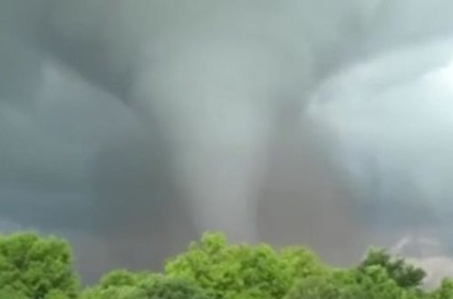 ABŞ-da tornado: Ölən və yaralananlar var - VİDEO