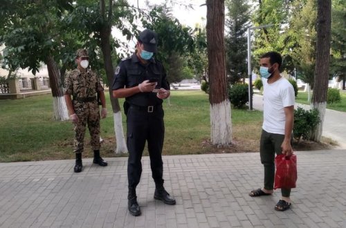 Siyəzəndə SMS icazə olmadan küçəyə çıxanlar cəzalandırıldı - FOTO