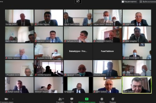 “Mövcud su qıtlığı şəraitində pambıq əkinlərinin suvarma problemləri və onların həlli yolları” mövzusunda videokonfrans keçirilib