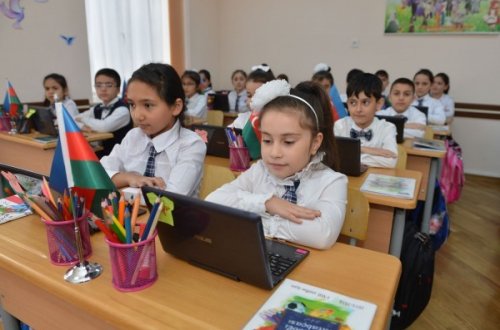 Sentyabrda məktəblər açılacaq? - RƏSMİ AÇIQLAMA