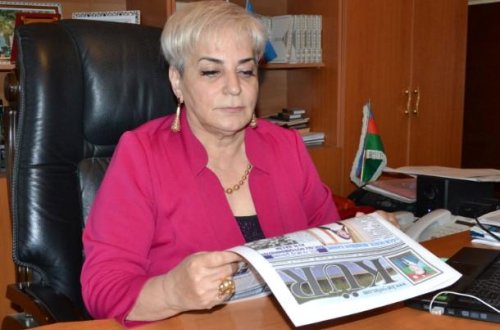 Əyalət qəzeti, necə yaşayırsan? - Əminə Yusifqızının yazısı