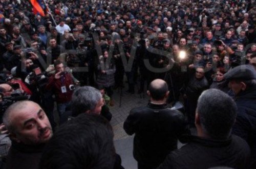 SON DƏQİQƏ: Ermənistan 100-dən çox itki verib - Etirazlar başladı / VİDEO