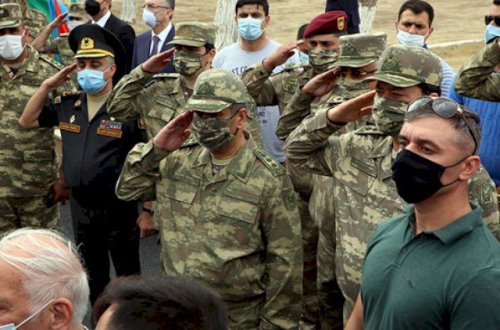 Zakir Həsənov şəhidlərlə vida mərasimində - VİDEO