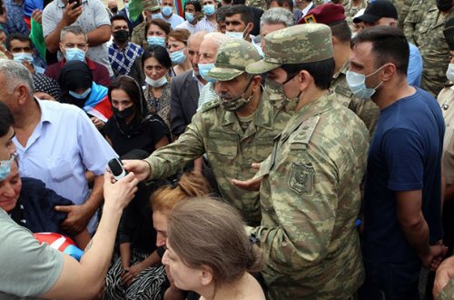 Prezident şəhid general və polkovnikin ailəsinə zəng etdi - Foto