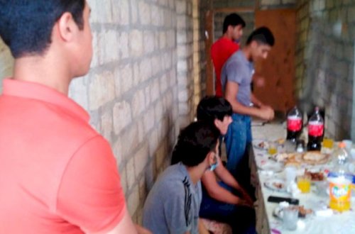 Yeyib-içmək məclisi quranlar cərimələndi - Fotolar