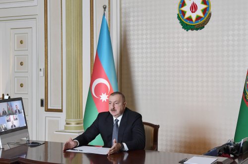 Prezident şəhid generalla, polkovnikin ailəsinə ev verdi