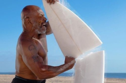 Mayk Tayson ağ köpək balığı ilə döyüşəcək - VİDEO