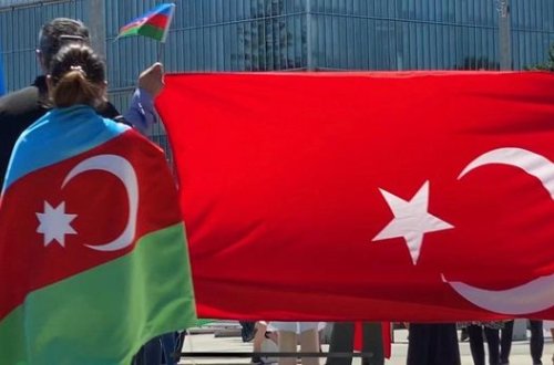 Шествие от Берна до Женевы под лозунгом 