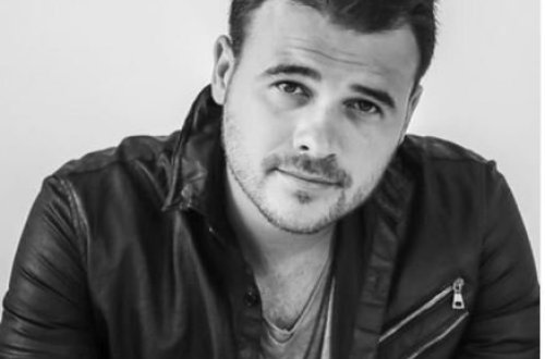 Emin Ağalarov uşaqları ilə foto paylaşdı: 