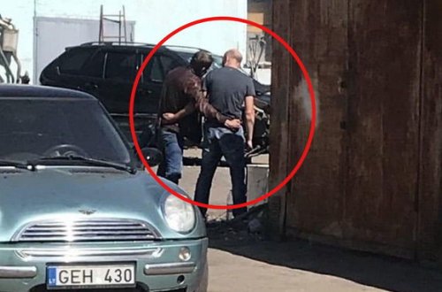 Cinayətkarla razılığa gəlindi: Girov asayiş keşikçisi polis rəisi ilə əvəzləndi – FOTO