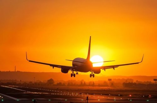 Rusiya beynəlxalq uçuşları bərpa edir