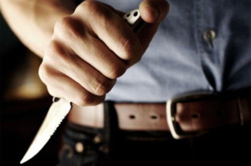 Azərbaycanda 27 yaşlı kişi dəhşət saçdı: Bir qohumunu öldürdü, birini yaraladı