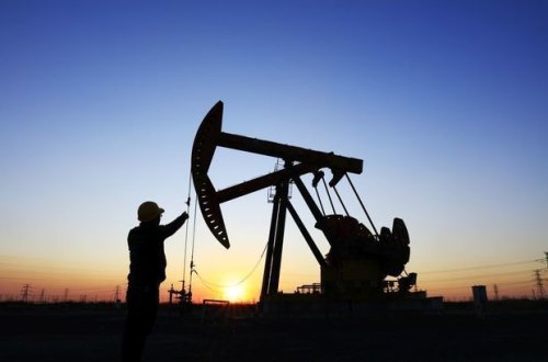 Нефть вновь дешевеет