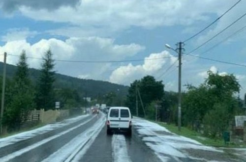 Ukraynaya qar yağdı