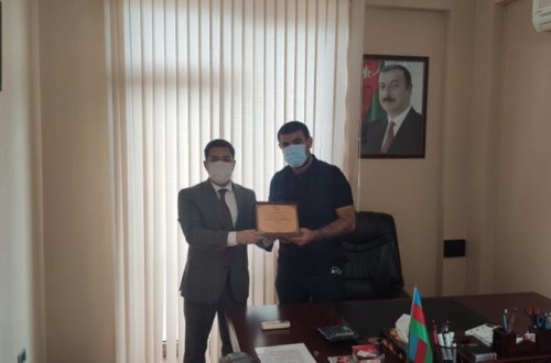 İş adamı Saleh Ağayev “Gənclərin Dostu” Milli Mükafatı ilə təltif olunub