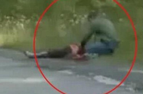 Uşaqlarının gözləri qarşısında arvadını amansızlıqla öldürdü - VİDEO