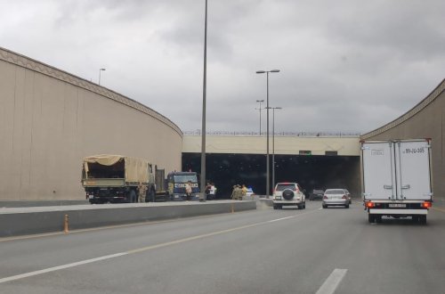 Bakıda iki sərnişin avtobusu toqquşub, yaralılar var - FOTO