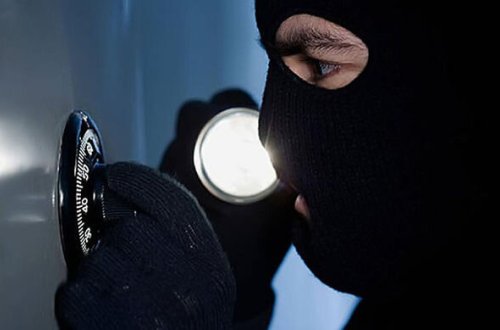 Xızıda poçtun seyfini yaran şəxs tutuldu - FOTO