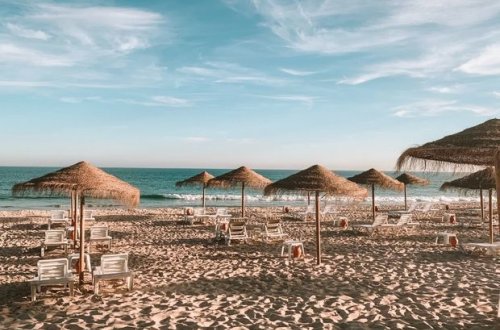 Первые кадры с открывшихся в Азербайджане пляжей - ВИДЕО