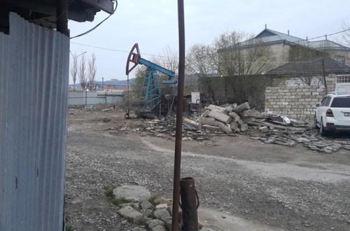 Neft mədənlərinin ərazisini zəbt etməkdən doymayan makler-residivist Niyazi İsmayılov - FOTOLAR