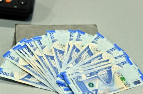 Министр о выплате 190 манатов за август