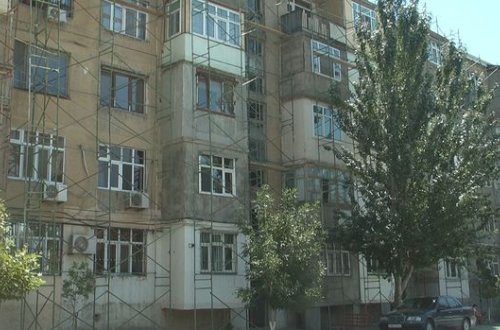 Şəhid general Polad Həşimovun yaşadığı bina təmir olunur - VİDEO