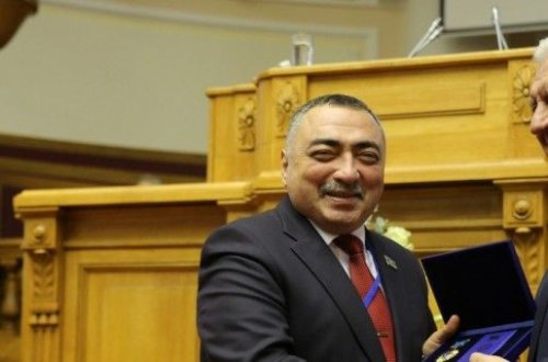 Milli Məclisin deputatı övladlarının təhsili üçün ildə 300 min dollar pul xərcləyir — ŞOK İDDİA