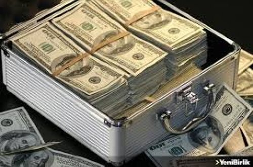 Məşhur milyarder vəfat etdi - FOTO