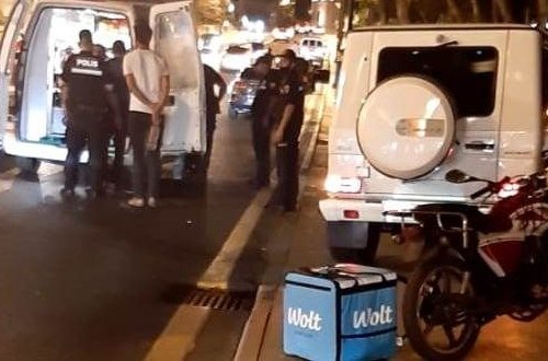 Bakıdakı tanınmış restoran şəbəkəsinin sahibi İntiqam Talıbovun oğlu ağır qəza törətdi – VİDEO