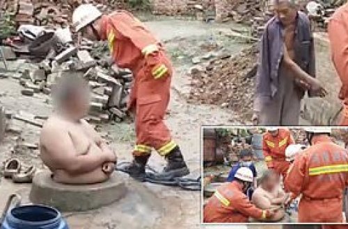 Quyuya düşən kök adam İLİŞİB QALDI - VİDEO