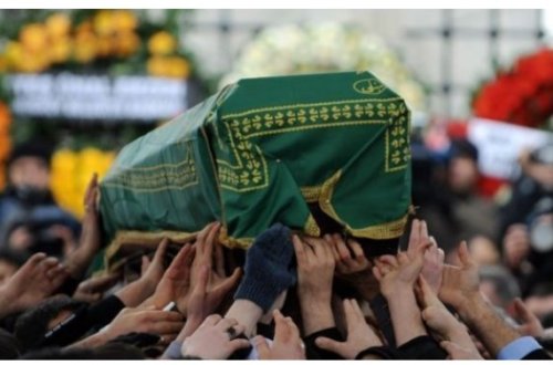 Acı xəbər az öncə gəldi... Məşhur aktrisa dünyasını dəyişdi-FOTO