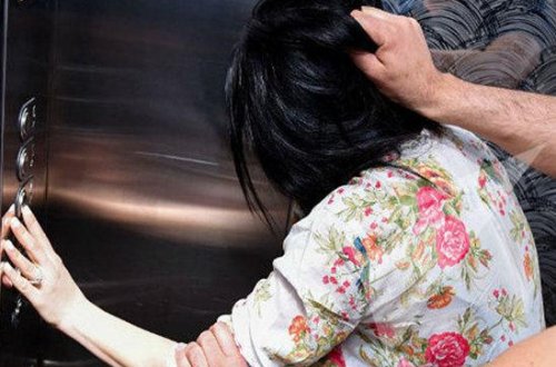 Abşeronda dəhşət: Ər arvadını başını kəsdi – Təfərrüat