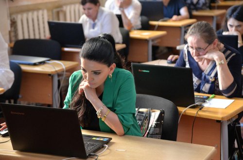 Bu gün 3500-dən çox müəllim imtahan verir