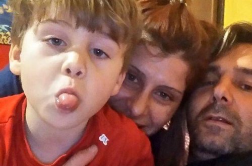 Ayaqqabı almaq adı ilə evdən çıxan qadın oğlunu öldürüb, intihar etdi - FOTO