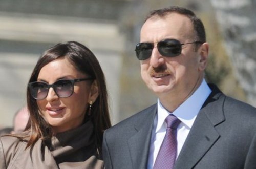 İlham Əliyev və Mehriban Əliyeva Mədəniyyət Evinin AÇILIŞINDA (Yenilənib)