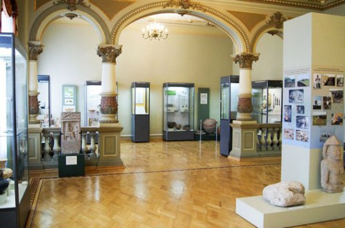 Azərbaycanda bəzi sahələrin fəaliyyətinə icazə verildi - RƏSMİ