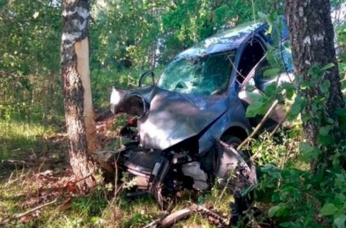 Goranboyda maşın ağaca çırpıldı - Ölən var - AÇIQLAMA