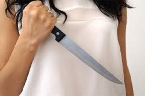 Bakıda qız onu danlayan 83 yaşlı anasına 49 bıçaq VURDU — DƏHŞƏTLİ QƏTLİN TƏFƏRRÜATI