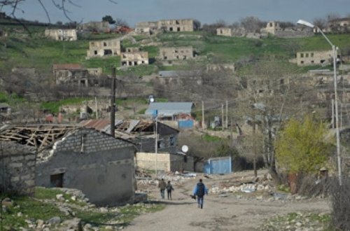 Ağdərənin Talış kəndində evlərə və dəyirmana od vurulub