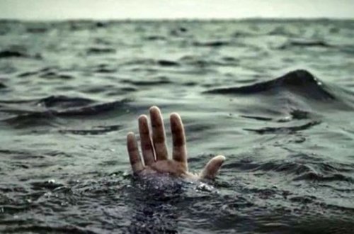 На бакинском пляже найдено тело утопленника