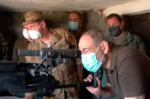 “Ermənilər baş nazirlərinin meymunluğunu etiraf edir” – FOTOFAKT